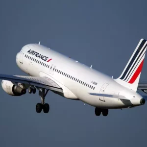 Le carburant des avions est mieux remboursé que nos médicaments