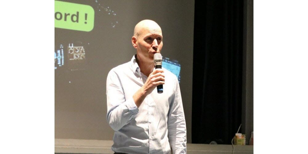 lundi 11 mai 2026 au Cinélac rencontre autour de la pollution aérienne avec anthony viaux et antivol 73